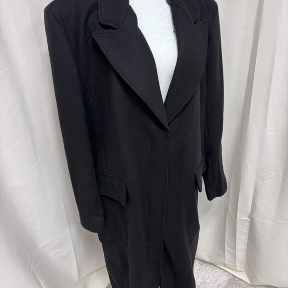 Zara NWT Square Shoulder Wool Woman’s Coat Black Size L - Picture 2 of 11
